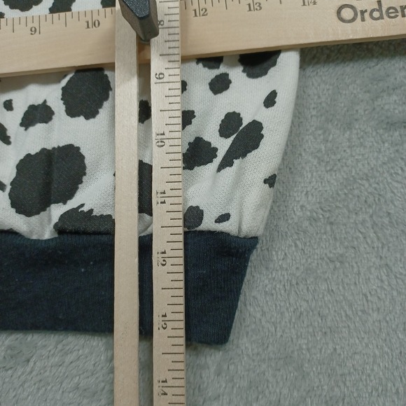 Vintage 101 Dalmatians Sweater Kids 3T Toddler Cartoon Hoodie Disney Y2K - Picture 11 of 11